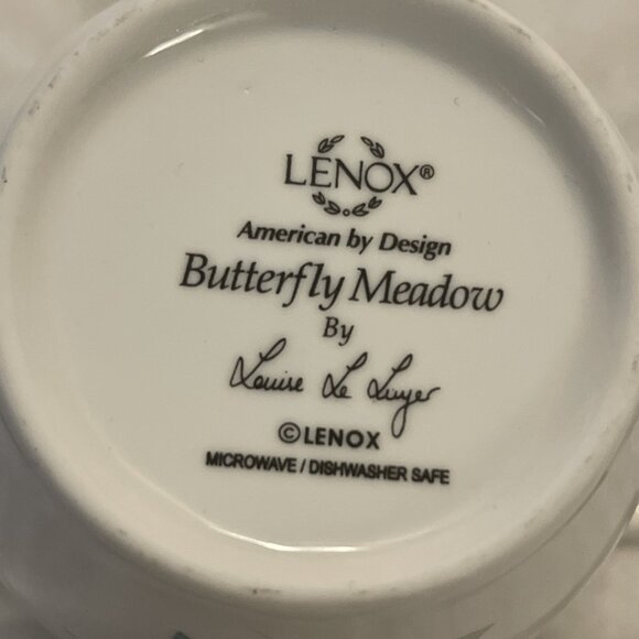 Lenox Butterfly Meadow Coffee Mugs Porcelain Floral Bee 12oz. Good Pre-owned. - Picture 3 of 9